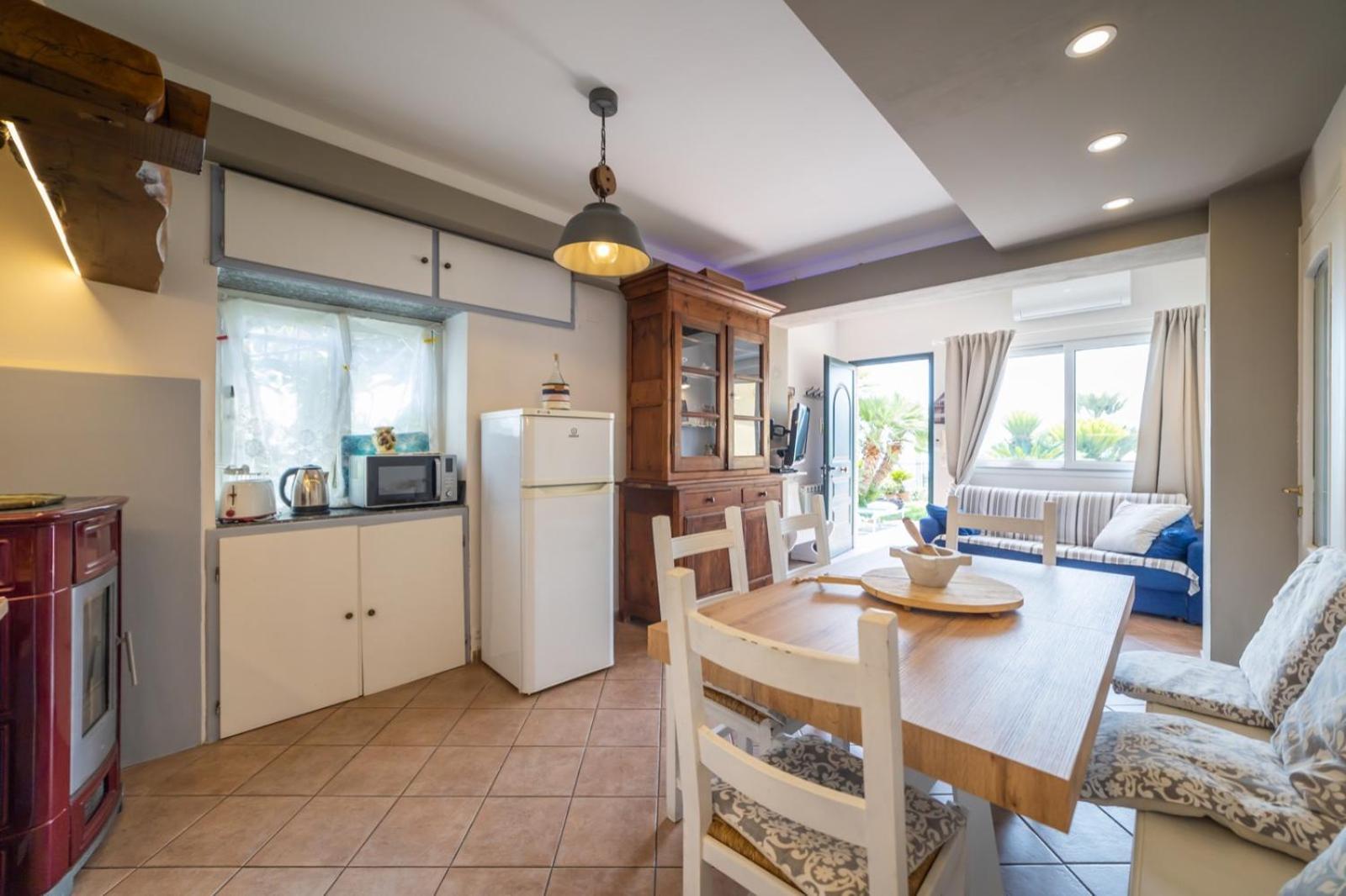 Chez Luis Apartment อิมเปรีอา ภายนอก รูปภาพ