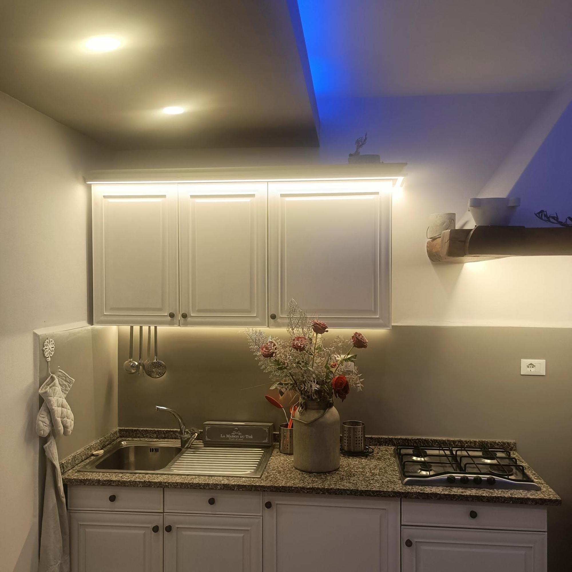 Chez Luis Apartment อิมเปรีอา ภายนอก รูปภาพ